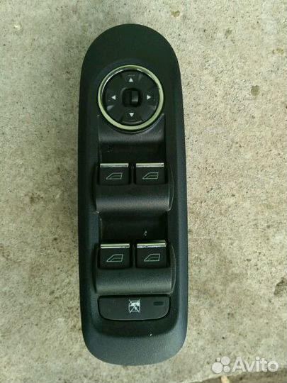 Блок кнопок управления стеклоподьемниками Мондео 4
