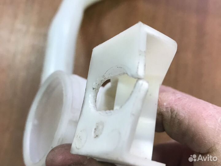 Горловина бачка омывателя VW touareg NF