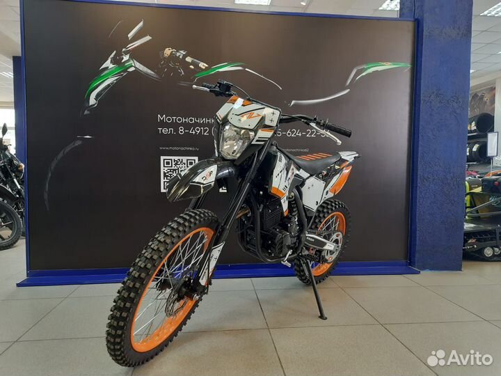 Мотоцикл Sssr DNA 300