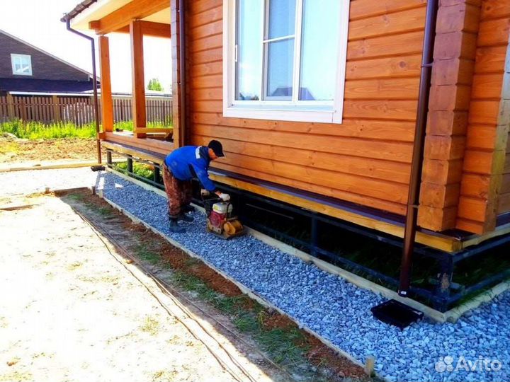 Бригада строителей