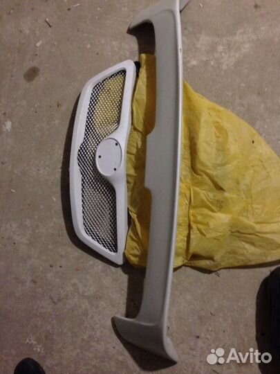 Спойлер Toyota Corolla хэтчбек