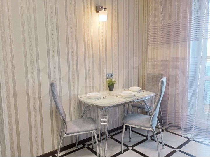 2-к. квартира, 57 м², 6/14 эт.