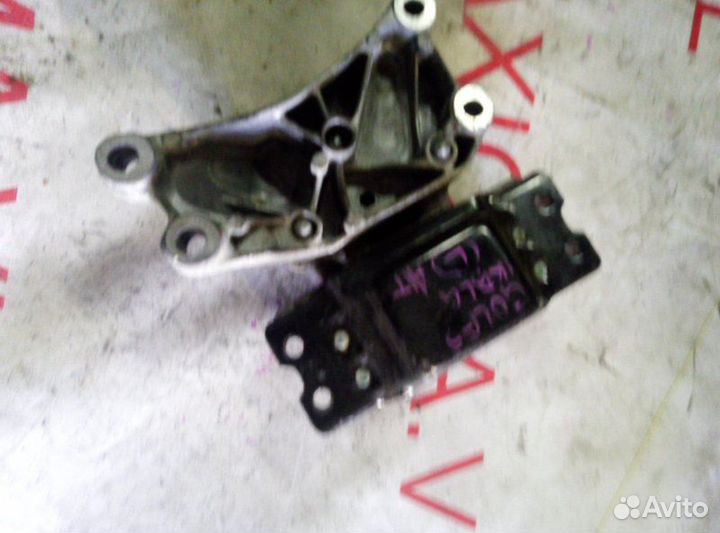 Подушка двигателя лев. volkswagen golf