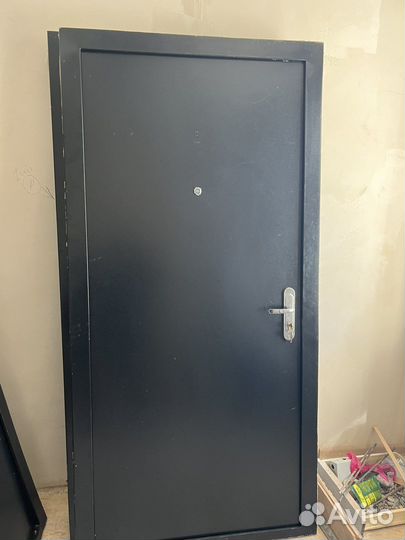 Дверь металлическая