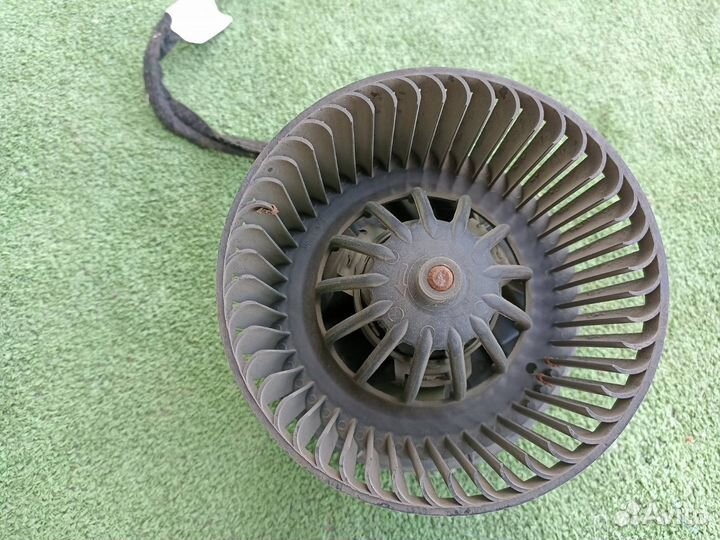 Моторчик отопителя Renault Logan седан 1.6 2006