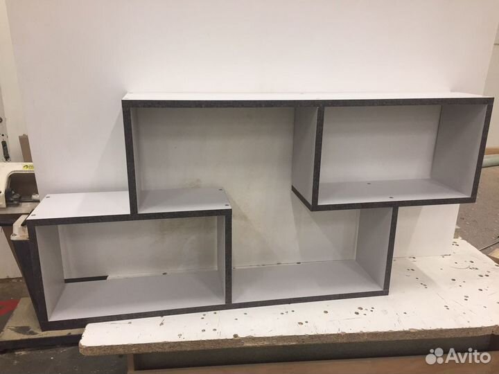 Полка настенная навесная