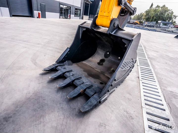 Гусеничный экскаватор LiuGong CLG933E, 2024