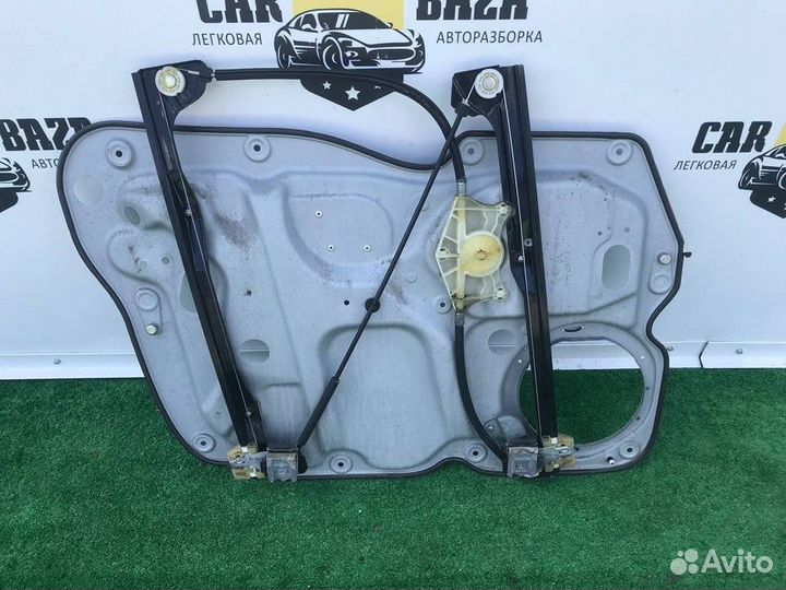 Стеклоподъемник передний правый R Volkswagen Caddy