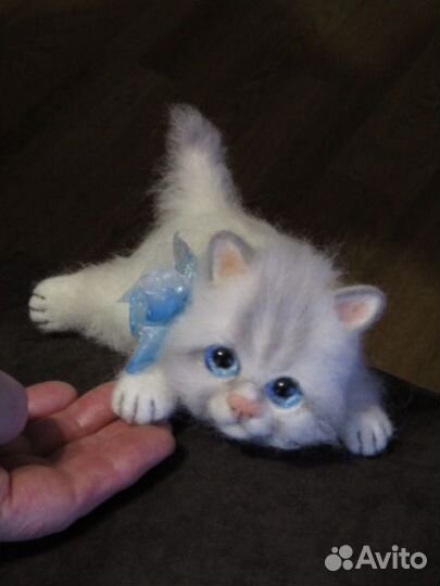 Валяный реалистичный котенок игрушка ручной работы