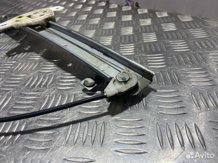 Стеклоподъемник Hyundai Solaris 1