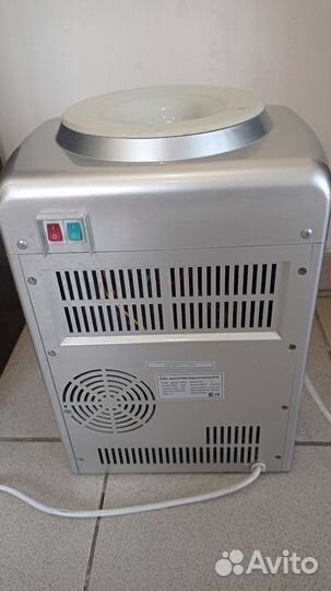 Кулер для воды настольный