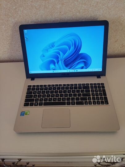 Мощный, игровой Asus,8Gb,SSD 240Gb,i3, Geforce