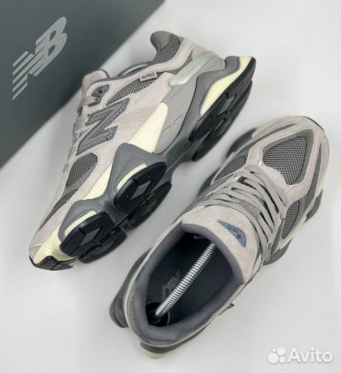 Серые кроссовки 9060 актуальные