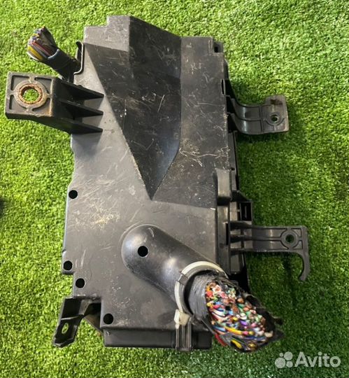 Блок предохранителей Mazda 6 1.8 2004