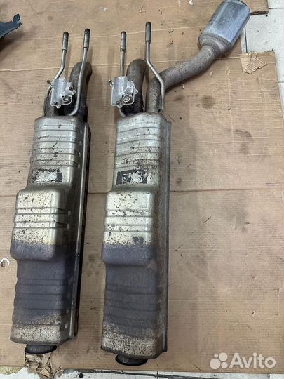 Штатный выхлоп Mercedes G63 AMG