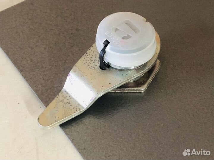 Советский металлический сейф для оружия. СССР