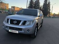 Nissan Navara 2.5 MT, 2011, 196 000 км, с пробегом, цена 1 550 000 руб.