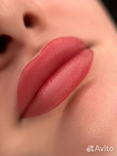 Перманентный макияж бровей, губ