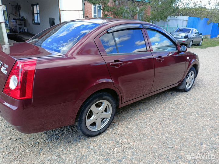 Vortex Estina 2.0 МТ, 2009, 240 000 км