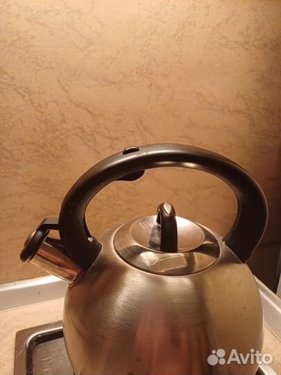 Чайник со свистком новый