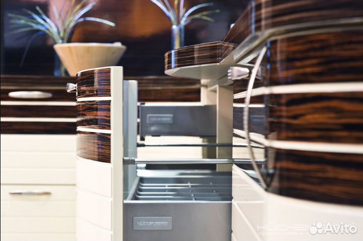 Продам готовую кухню / см размеры