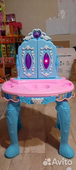 Туалетный столик