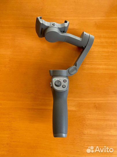 Стабилизатор для телефона DJI Osmo Mobile 3 Combo