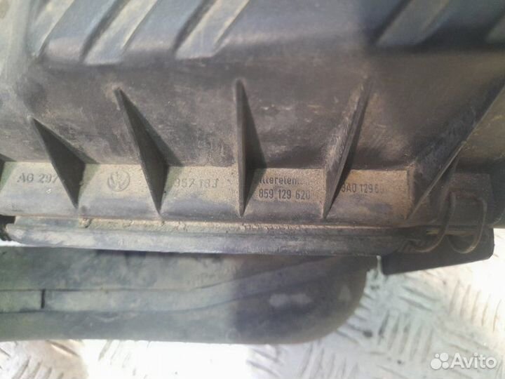 Корпус воздушного фильтра Volkswagen Passat B4