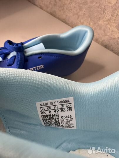 Футбольные бутсы adidas предатор