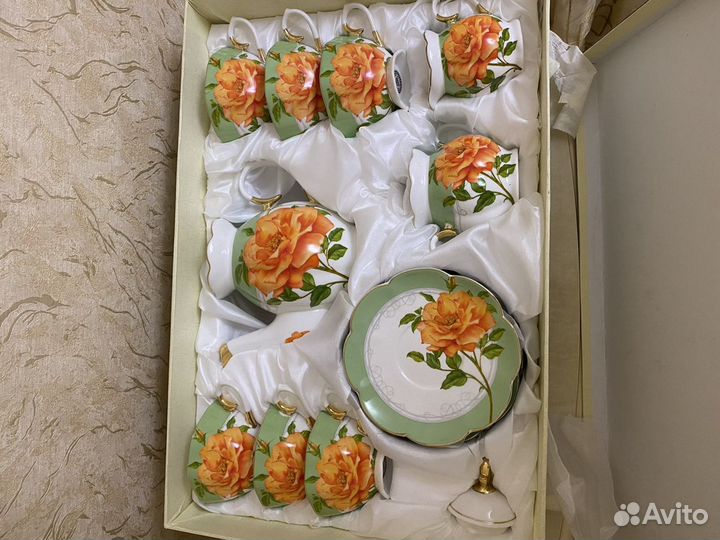 Чайный сервиз на 6 персон