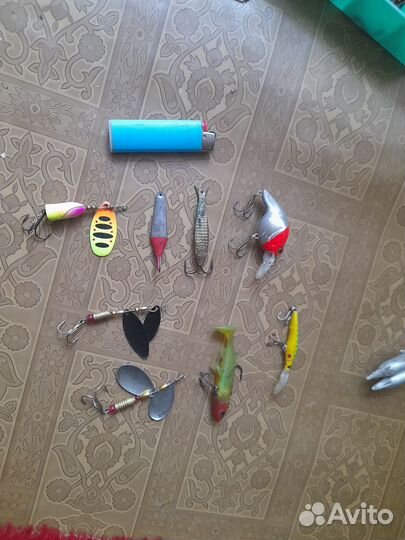 Блесна, воблер, попер, резинки