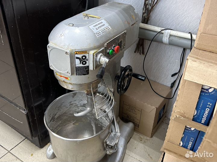 Миксер планетарный 10 литров