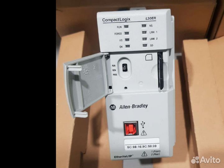 Контроллер Allen-Bradley