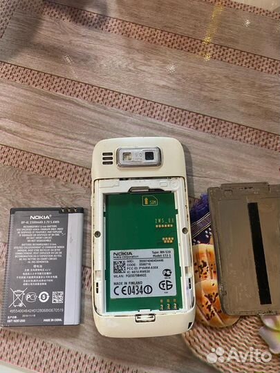 Nokia E72