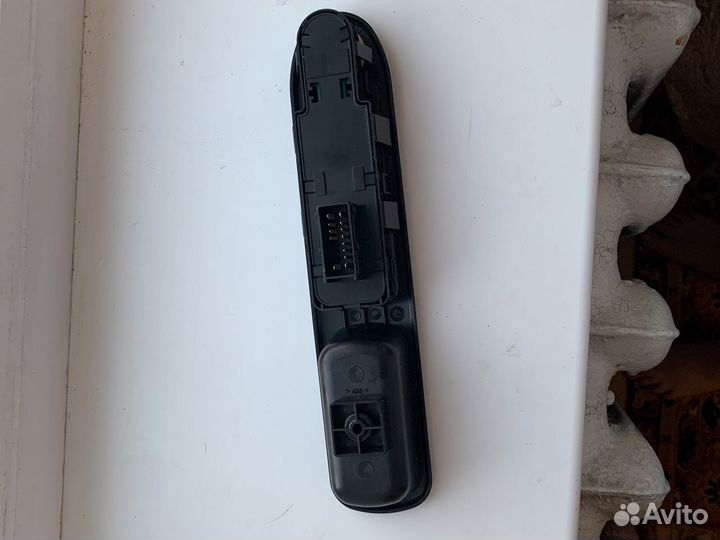 Блок управления Peugeot-Citroen левый