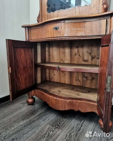 Антикварный шкаф витрина. Голландия