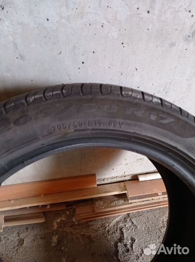 Pirelli Cinturato P7 205/50 R17 33L