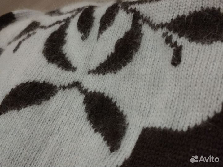 Свитер женский шерсть ангора 44 46