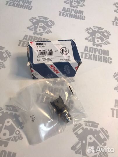 Датчик давления топлива Cummins L 0281002937