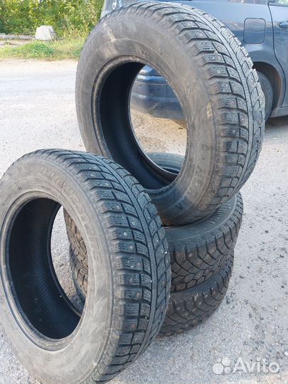 Continental ContiIceContact 215/65 R16 102T
