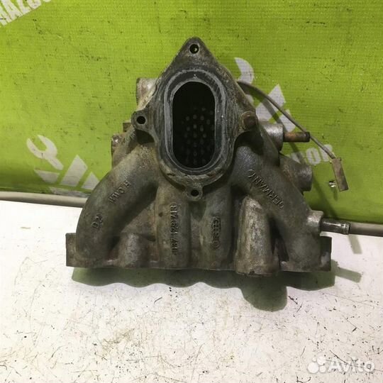 Коллектор впускной Фольксваген Пассат Б3