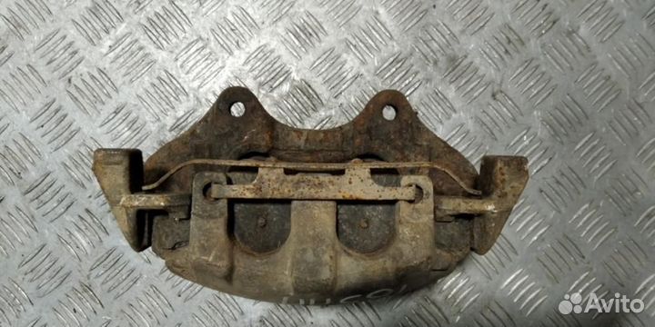 Суппорт передний правый Gl x164