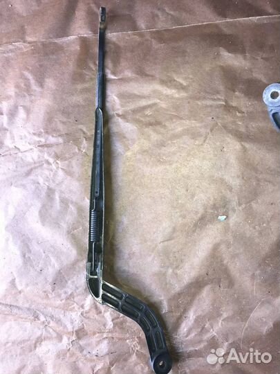 Очиститель стекла Range Rover Sport 2005 2009