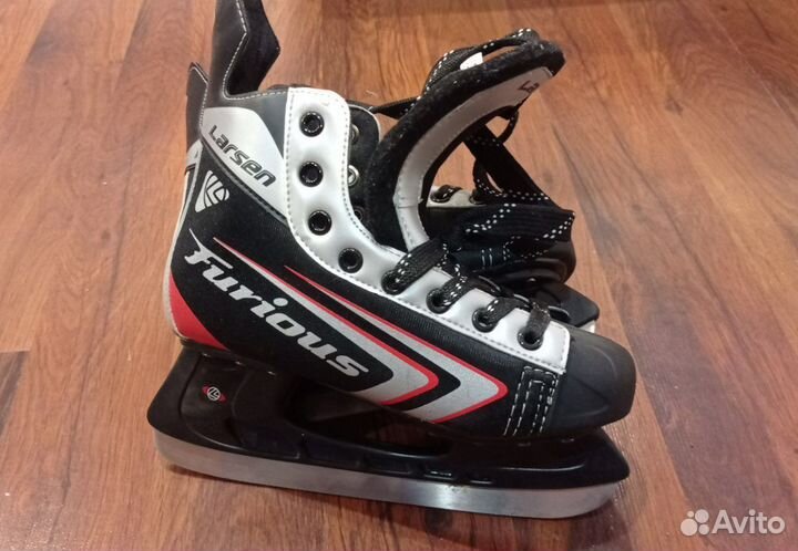 Коньки хоккейные детские 37 размер