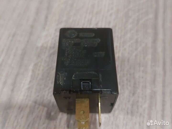 Реле поворотников и аварийки SsangYong
