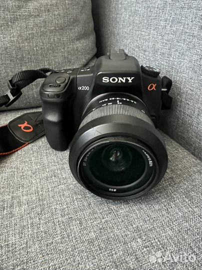 Зеркальный фотоаппарат sony alfa 200