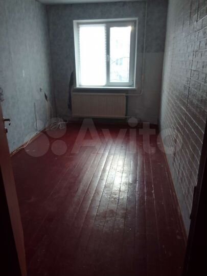 Доля в 2-к. квартире, 44 м², 4/5 эт.