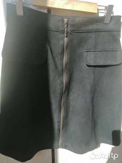 Костюм с юбкой 42-44