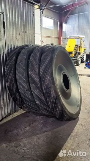 Kолеco пeрeднеe(лeнивeц) аgcо 504784D2 DIA 192X950