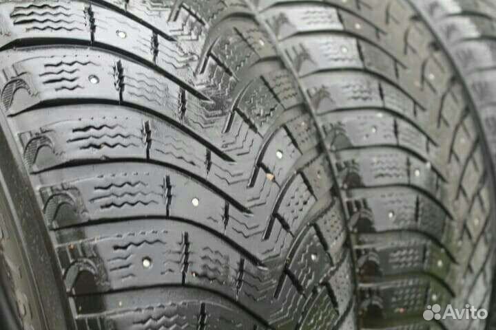 Michelin X-Ice North 235/60 R18